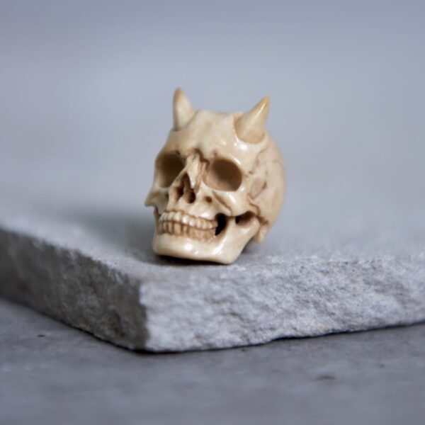 Skull With Horns - Image 2